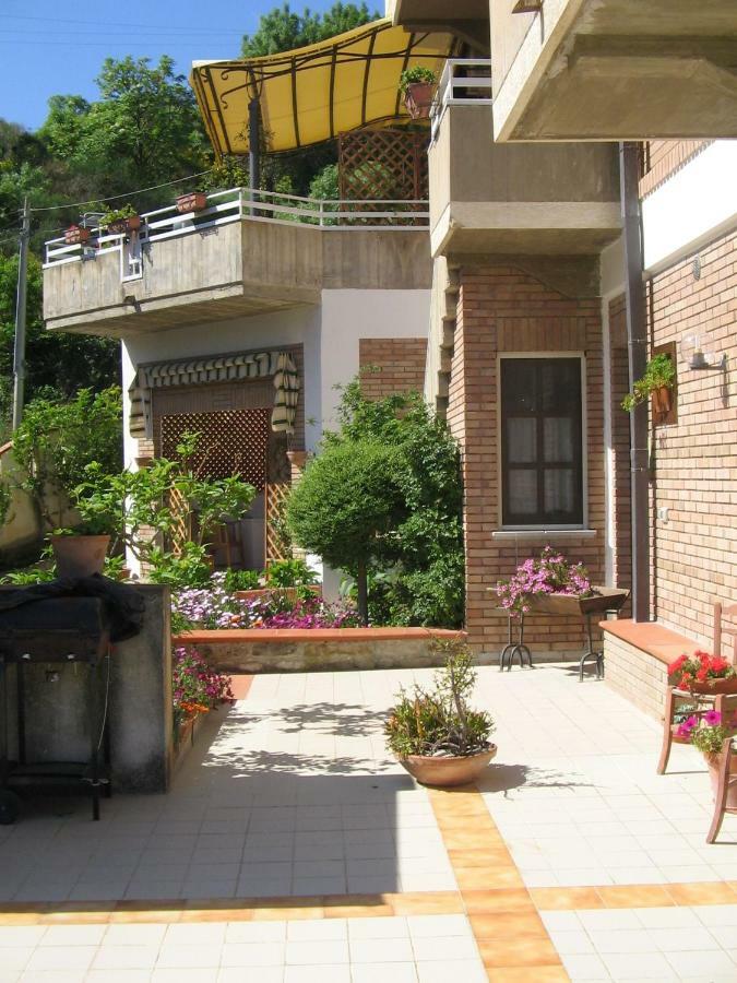 B&B Villa Letizia Castelbuono  Exterior photo